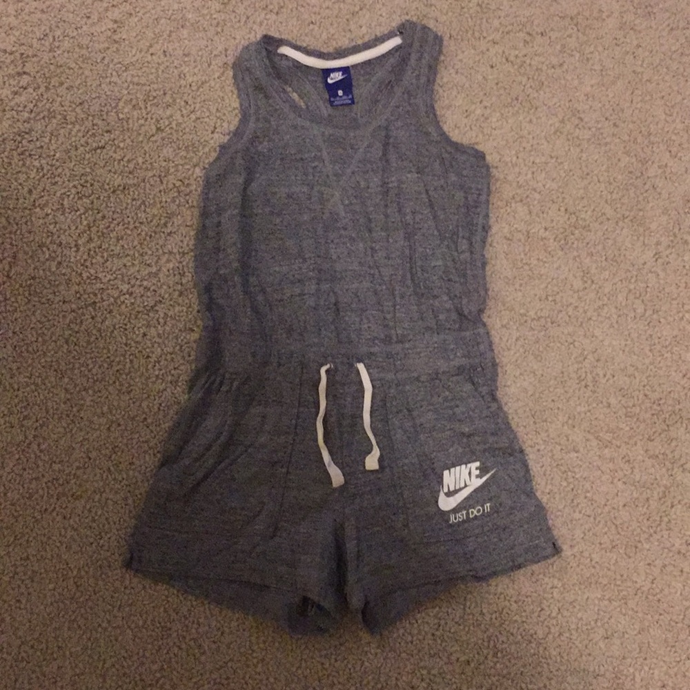 Super cute Nike jumpsuit🌸🌚